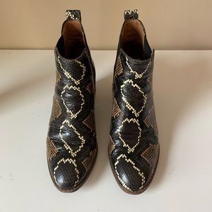 MADEWELL CHELSEA BOOT - SNAKE PRINT - SZ 8